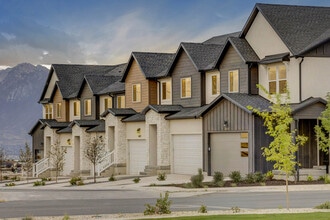 The Towns at Mount Rainier in Herriman, UT - Foto de edificio - Building Photo
