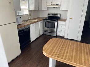 5301 SW 30th Terrace in Fort Lauderdale, FL - Building Photo - Building Photo