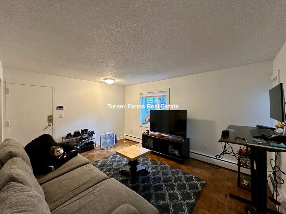 518 Putnam Ave, Unit 1 in Cambridge, MA - Foto de edificio