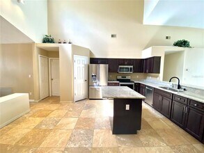 9420 Bluebird Dr in Tampa, FL - Building Photo - Building Photo