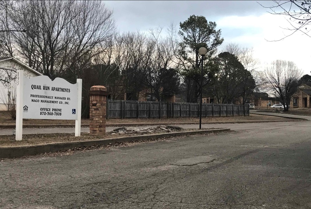 Quail Run Aparments in Melbourne, AR - Building Photo