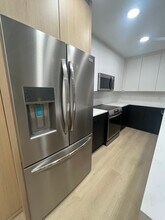 910 W Hallam St in Aspen, CO - Building Photo - Building Photo