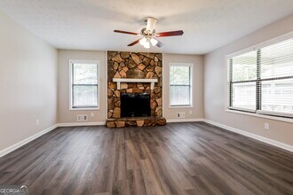 5503 Springwood Ln in Stone Mountain, GA - Building Photo - Building Photo