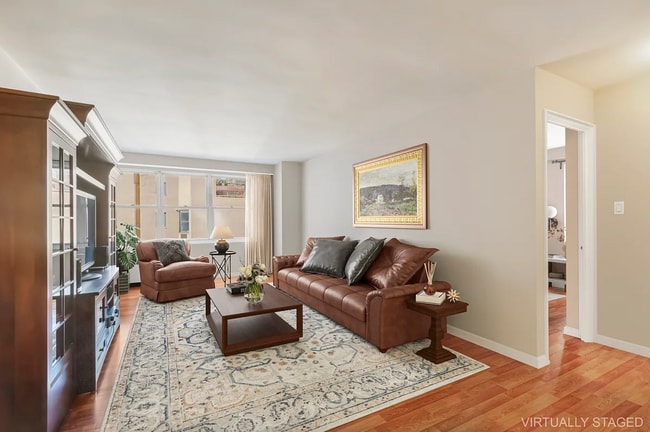 126 E 35th St, Unit 2