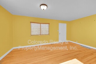 1800 S Shoshone St in Denver, CO - Building Photo - Building Photo