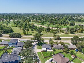 4254 T C Jester Blvd in Houston, TX - Building Photo - Building Photo