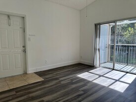 891 Cypress Park Way in Pompano Beach, FL - Building Photo