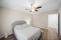 2601 Bellefontaine photo'