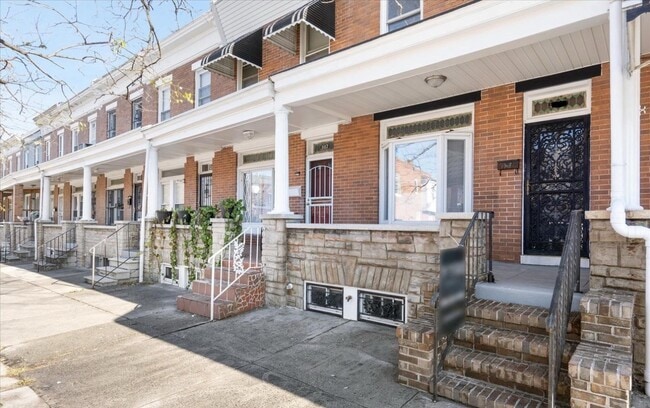 905 N Linwood Ave in Baltimore, MD - Foto de edificio - Building Photo