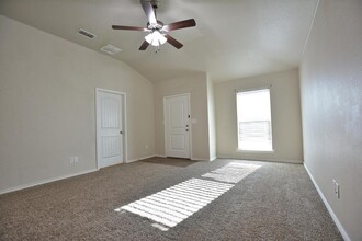 13614 Avenue U in Lubbock, TX - Building Photo - Building Photo