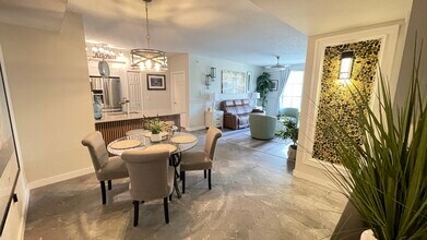 780 S Sapodilla Ave in West Palm Beach, FL - Foto de edificio - Building Photo