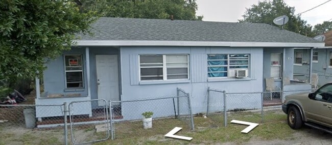 property at 209 Palmetto Ave NW