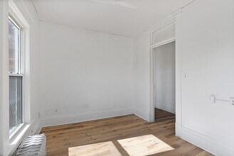 2900 W Arthur Ave in Milwaukee, WI - Building Photo - Building Photo