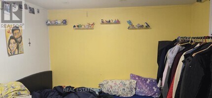 30 Marchington Cir in Toronto, ON - Building Photo - Building Photo