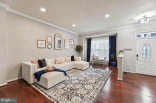 3942 Hartlake St in Woodbridge, VA - Building Photo