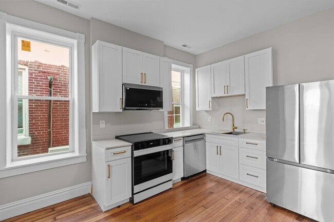 property at 3518 Iowa Ave