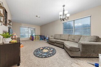 401 Stockbridge Ln in Dickinson, TX - Building Photo - Building Photo