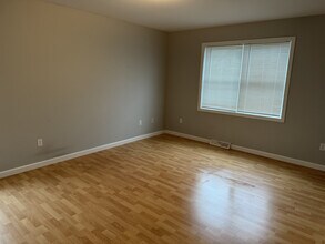 279 Saratoga Ave, Unit 279 in Mechanicville, NY - Building Photo - Building Photo