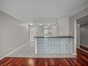 1970 Klingensmith Rd, Unit 8 in Bloomfield Township, MI - Building Photo - Building Photo