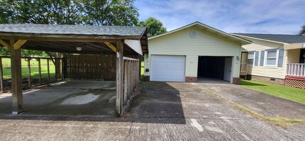 2393 Prospect Rd in Pembroke, NC - Building Photo - Building Photo