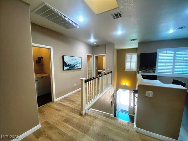820 Peachy Canyon Cir in Las Vegas, NV - Building Photo - Building Photo