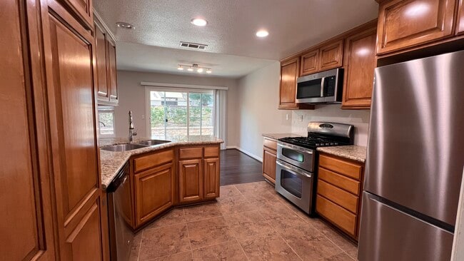 630 W Palm Ave, Unit #11 in Orange, CA - Building Photo - Building Photo