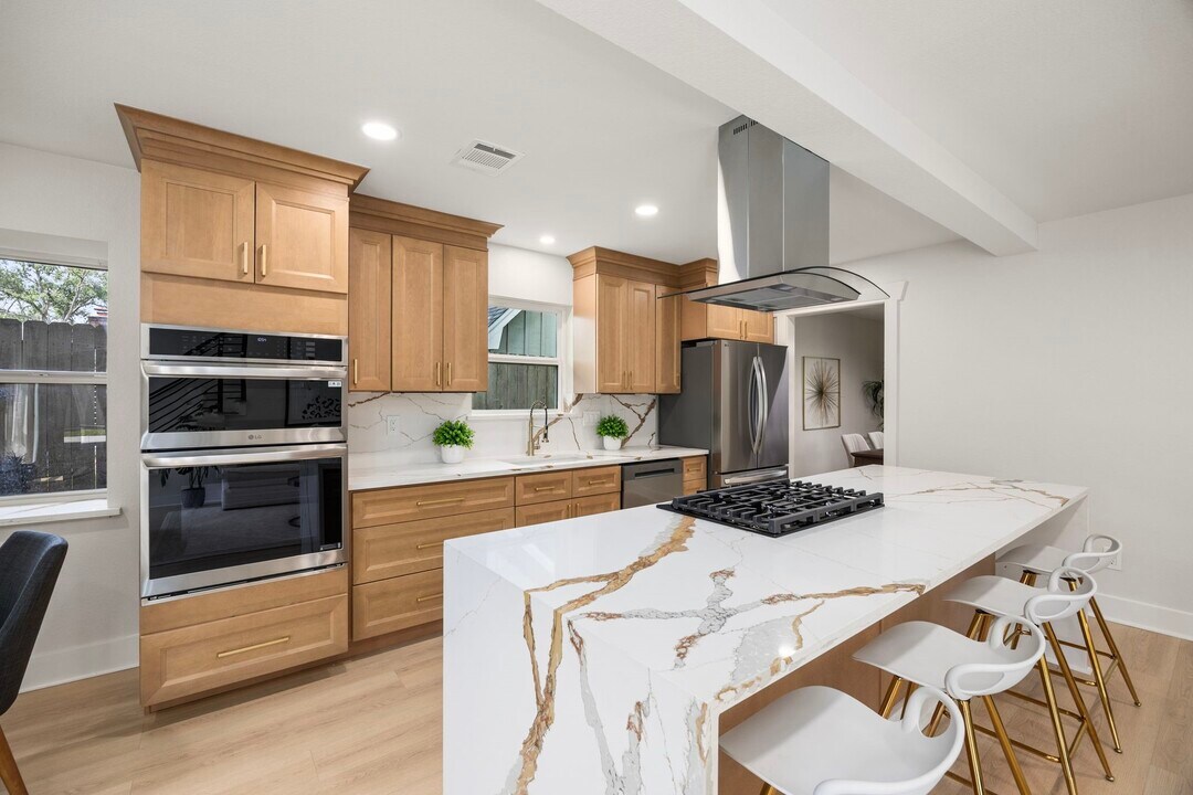 2830 Triway Ln in Houston, TX - Foto de edificio