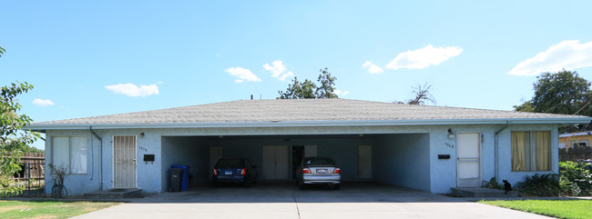 1054 Angelus St in Turlock, CA - Building Photo - Building Photo