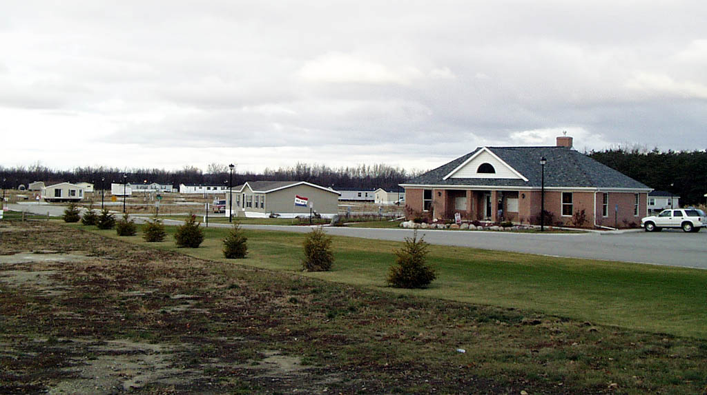 North Branch Meadows Neighborhood Center in North Branch, MI - Building Photo