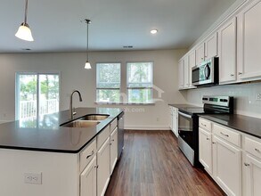 14038 Belle Mont Dr in Charlotte, NC - Foto de edificio - Building Photo