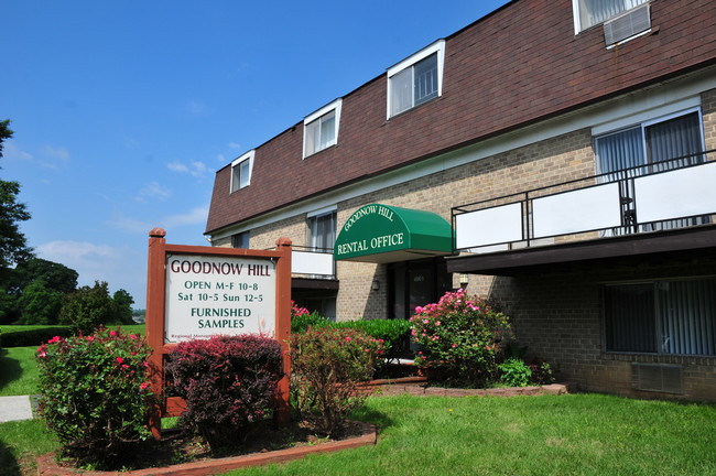 Goodnow Hill and Franconia Apartments in Baltimore, MD - Foto de edificio - Building Photo