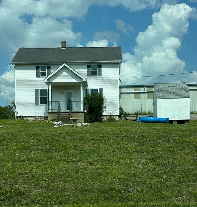 8771 Commercial Blvd in Pevely, MO - Building Photo