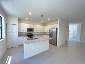 11976 SW 244 Ln in Princeton, FL - Building Photo - Building Photo