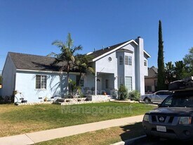 4517 E Lavante St in Long Beach, CA - Building Photo
