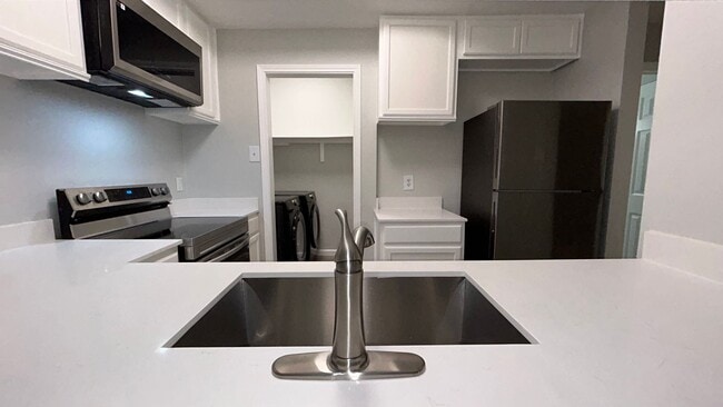 property at 3611 W Northgate Dr