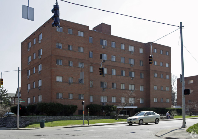 Harvey Avenue Apartments in Cincinnati, OH - Building Photo - Building Photo