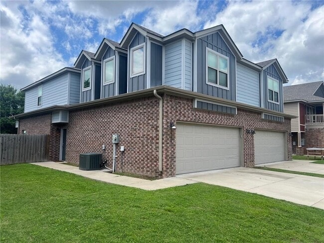 property at 1211 N Sicily Ln