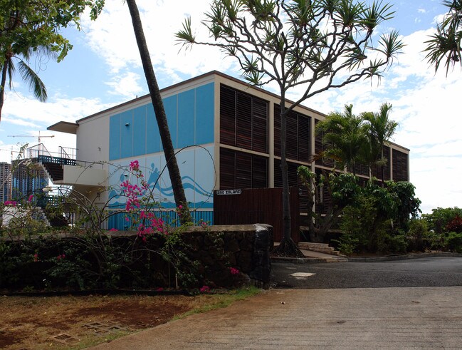 250 Iolani Ave in Honolulu, HI - Foto de edificio - Building Photo