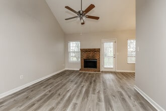 230 High Chaperal Dr in Goodlettsville, TN - Building Photo - Building Photo