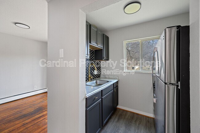 3271 Morrison Ave in Cincinnati, OH - Building Photo - Building Photo