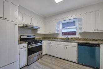 2239 Fairburn Rd SW in Atlanta, GA - Building Photo - Building Photo