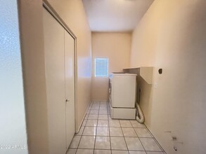 6670 W Acapulco Ln in Glendale, AZ - Building Photo - Building Photo