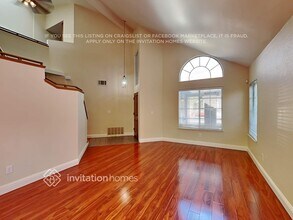 320 Sparrow St in Vacaville, CA - Building Photo - Building Photo