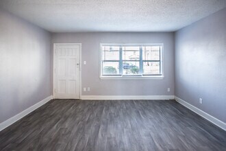 Millington Oaks Apartments in Millington, TN - Building Photo - Interior Photo