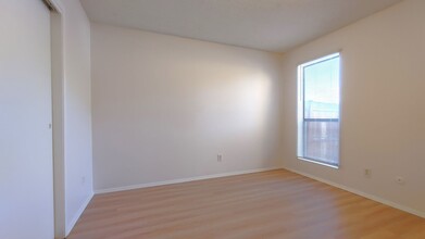 7510 Pennsylvania Ln NE in Albuquerque, NM - Building Photo - Building Photo