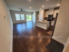 112 Outback Dr in Greer, SC - Building Photo - Building Photo