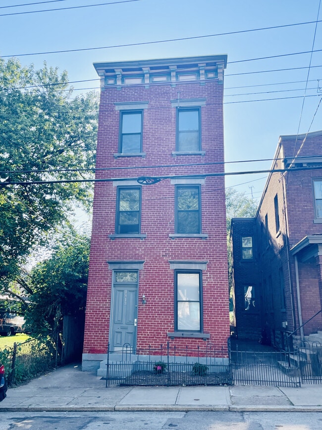1813 Highland Ave, Unit 2