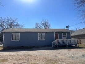 806 E Standifer St in McKinney, TX - Building Photo