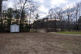 9180 N Links Dr in Covington, GA - Building Photo - Building Photo