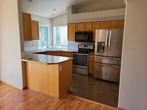 2768 W Tours Dr in Coeur d'Alene, ID - Building Photo - Building Photo